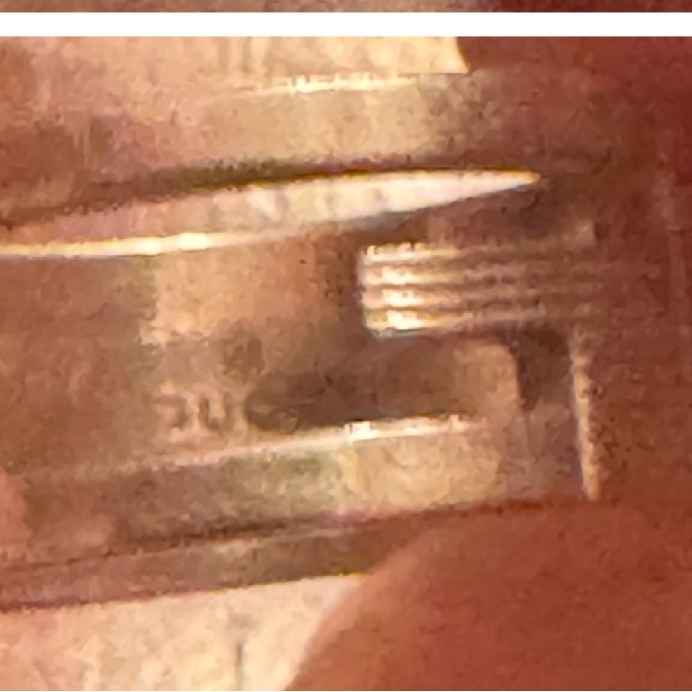 Gucci Silver Statement Ring - Picture 4 of 6